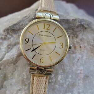Ensemble Gold Tone Watch with Beige Lizard Strap and Champagne Dial Classic Look